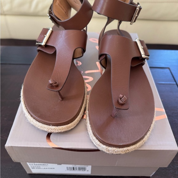 Crown Vintage Brown Sandals for Women - Picture 4 of 6